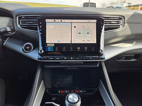 New 2026 Jeep Grand Wagoneer Limited AWD/4WD image 19