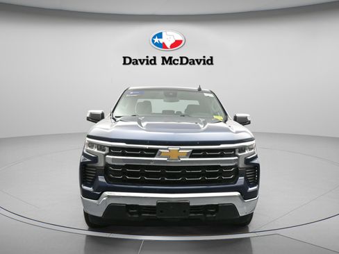 Used 2022 Chevrolet Silverado 1500 LT image 2