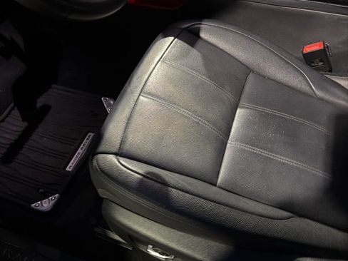 Used 2022 Land Rover Range Rover Evoque SE image 25