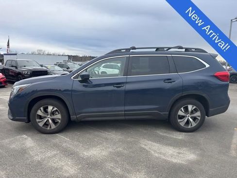 Used 2025 Subaru Ascent Premium image 4