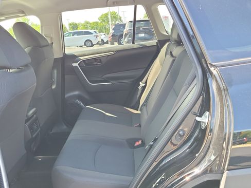 Used 2023 Toyota RAV4 LE FWD image 13
