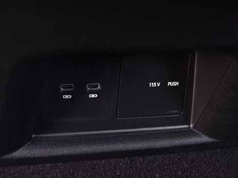 Certified 2023 Volkswagen Atlas Cross Sport SEL Premium R-Line image 24