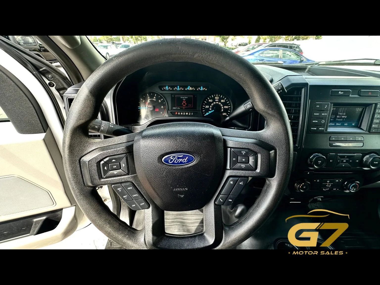 Used 2017 Ford F150 XL w/ Equipment Group 101A Mid RWD image 9