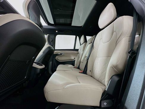 New 2026 Volvo XC90 B6 Plus w/ Protection Package Premier image 23