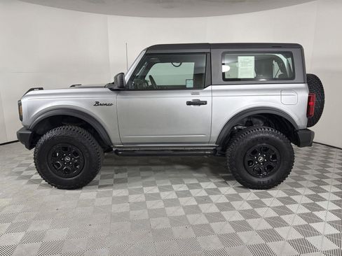 Used 2023 Ford Bronco Base image 2