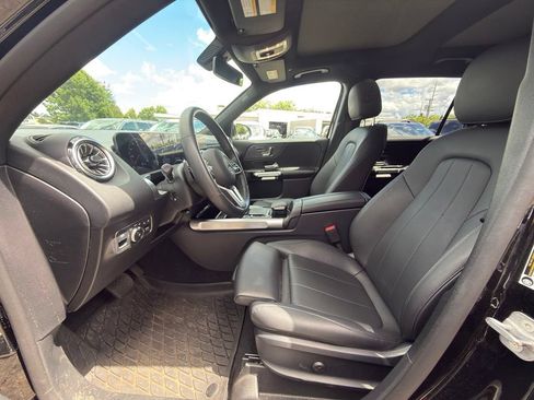 Used 2023 Mercedes-Benz GLB 250 4MATIC image 6