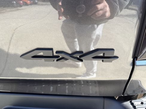 Used 2026 RAM 1500 Laramie w/ Night Edition image 19