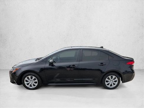 Used 2023 Toyota Corolla LE FWD image 8