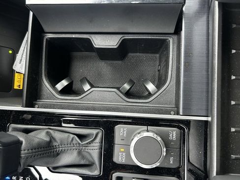 Used 2025 Toyota Tundra Platinum image 25