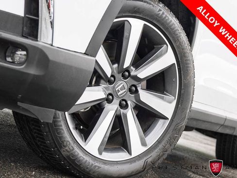 Used 2025 Honda Pilot Touring image 12