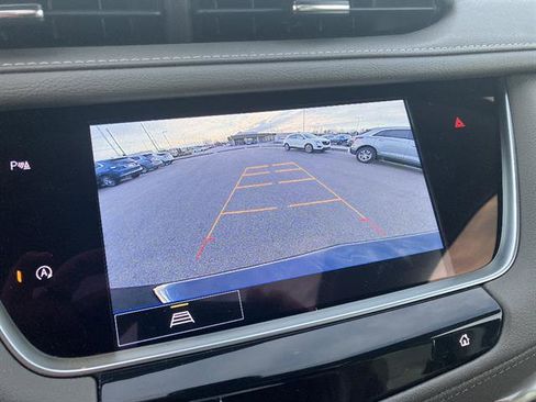 Certified 2022 Cadillac XT5 Premium Luxury image 17