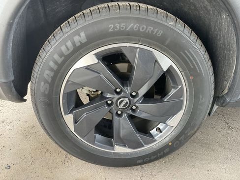 Used 2024 Nissan Rogue SV image 22