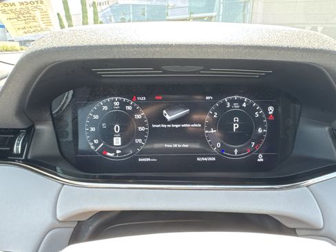 Used 2020 Land Rover Range Rover Evoque First Edition image 11