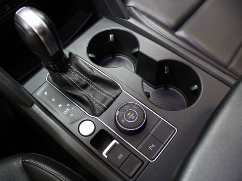 Used 2021 Volkswagen Atlas SE image 37