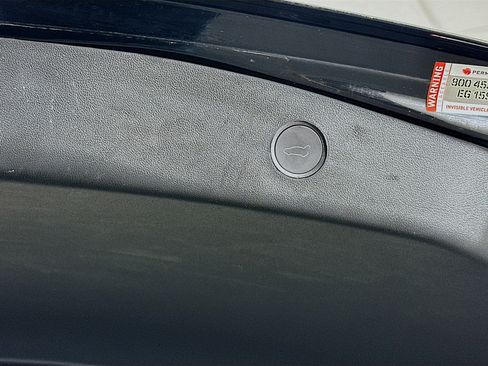 Used 2023 Tesla Model 3 Standard Range RWD image 29