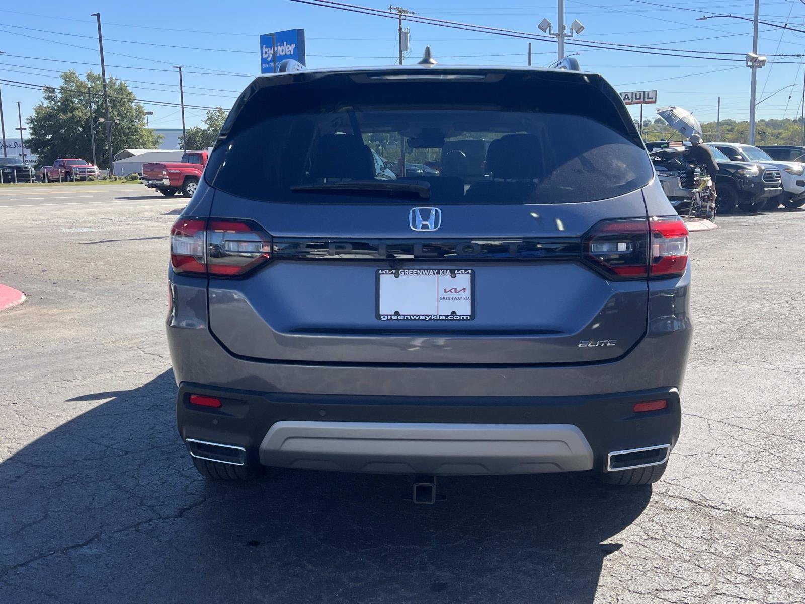 Used 2023 Honda Pilot Elite image 6