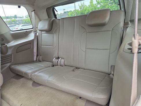 Used 2015 Chevrolet Tahoe LTZ RWD image 13