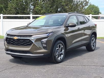 Used 2024 Chevrolet Trax LT w/ Driver Confidence Package