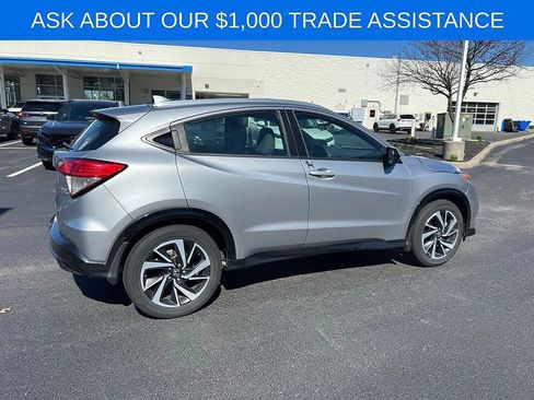 Used 2019 Honda HR-V Sport image 4