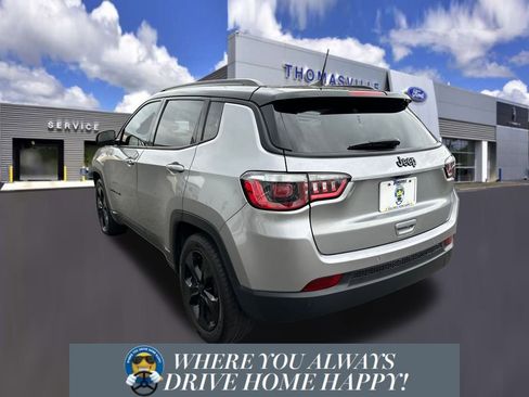 Used 2020 Jeep Compass Latitude image 4