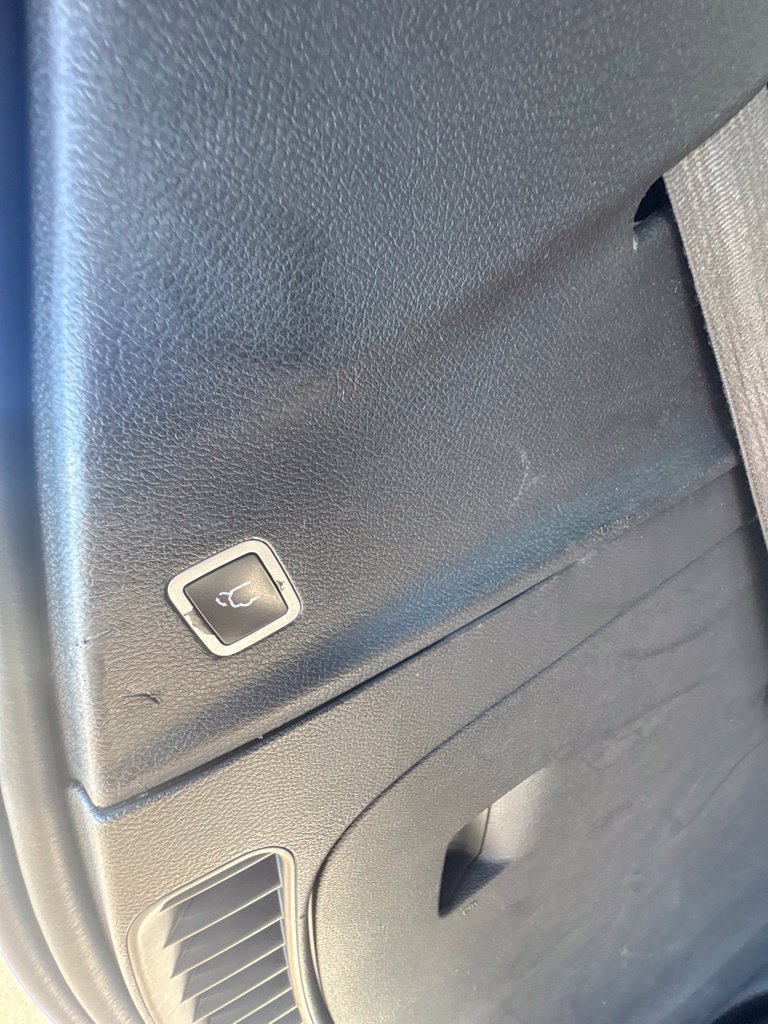 Used 2025 Chrysler Pacifica Select FWD image 29