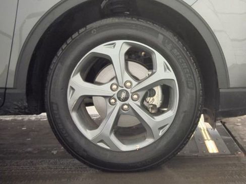 Used 2025 Ford Escape ST-Line image 19