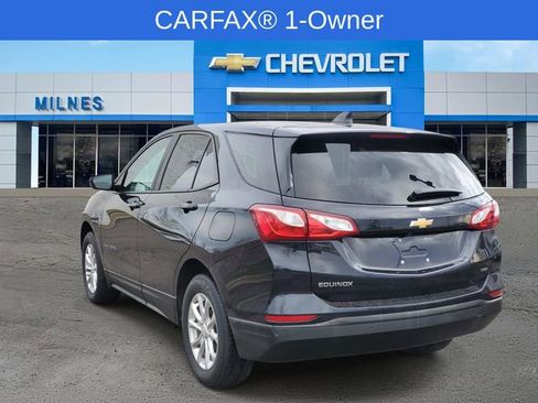 Certified 2021 Chevrolet Equinox LS w/ LS Convenience Package AWD/4WD image 3