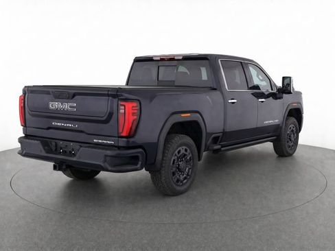 Used 2024 GMC Sierra 2500 Denali Ultimate w/ Max Trailering Package AWD/4WD image 3