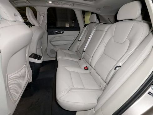 New 2025 Volvo XC60 B5 Ultra w/ Protection Package Premier AWD/4WD image 25
