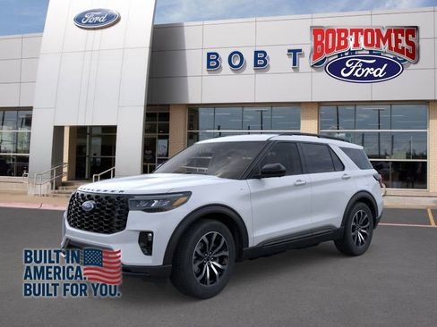 New 2026 Ford Explorer ST-Line RWD image 1