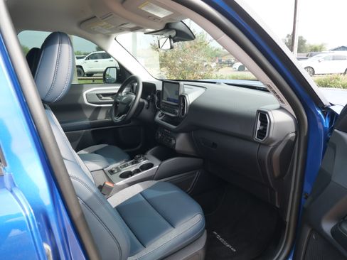 Used 2024 Ford Bronco Sport Outer Banks image 14