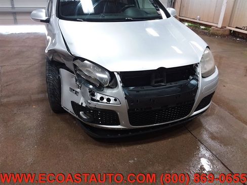 Used 2008 Volkswagen GTI 4-Door image 16