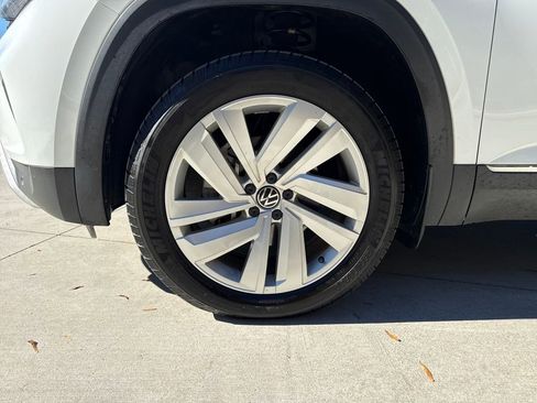 Used 2021 Volkswagen Atlas SEL image 11