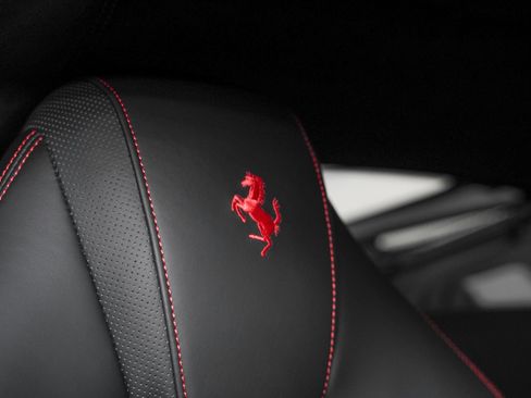 Used 2022 Ferrari F8 Tributo Coupe image 30
