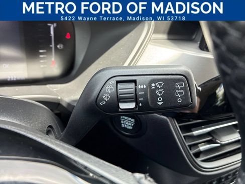 Used 2024 Ford Escape Active AWD/4WD image 27