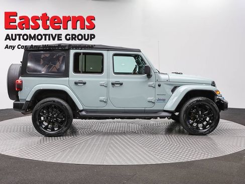 Used 2023 Jeep Wrangler Unlimited Sahara w/ Cold Weather Group AWD/4WD image 4