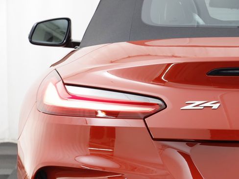 New 2026 BMW Z4 sDrive30i w/ Shadowloine Package image 19