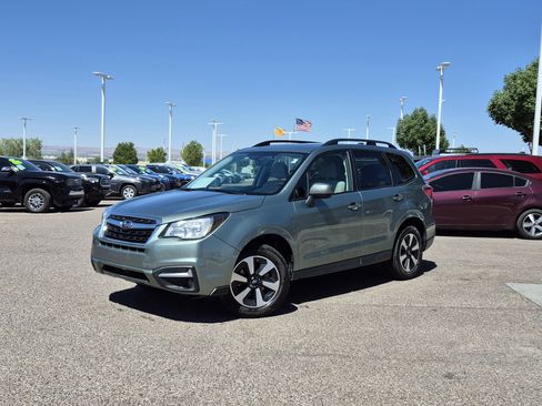 Used 2018 Subaru Forester 2.5i Premium AWD/4WD image 1