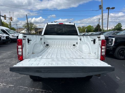 Certified 2022 Ford F350 Lariat w/ Lariat Value Package AWD/4WD image 15