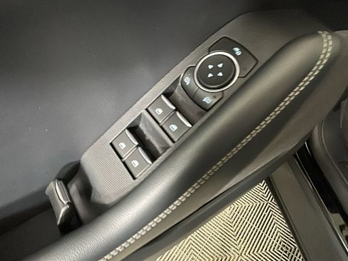 Used 2022 Ford Mustang Mach-E Select RWD image 11