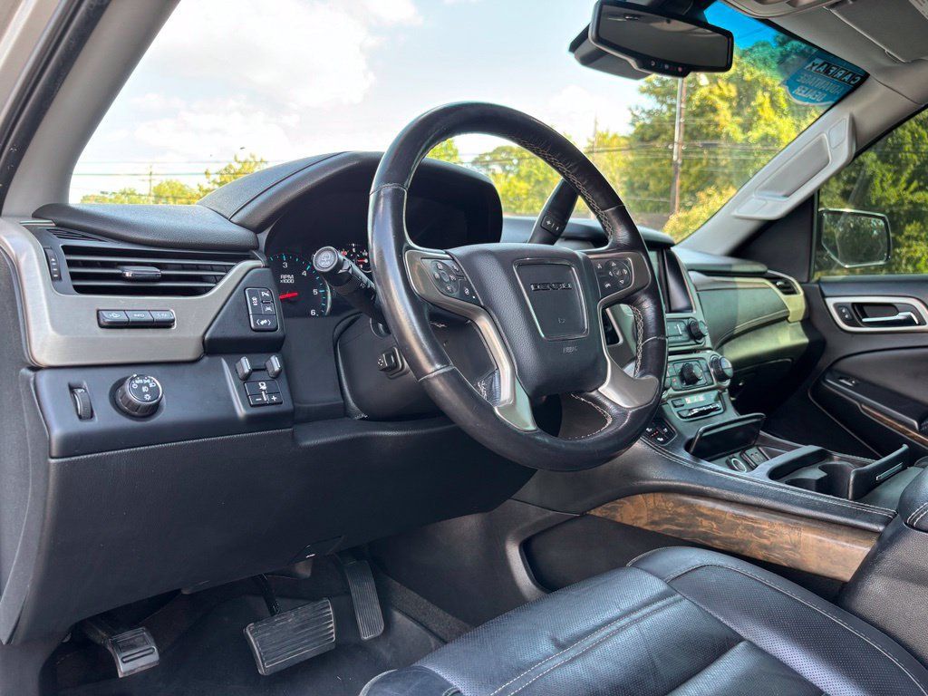 Used 2018 GMC Yukon XL Denali RWD image 18