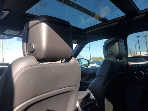 Used 2019 Land Rover Range Rover Sport HSE Dynamic image 36