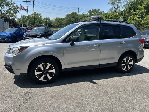 Used 2018 Subaru Forester 2.5i w/ Alloy Wheel Package AWD/4WD image 1