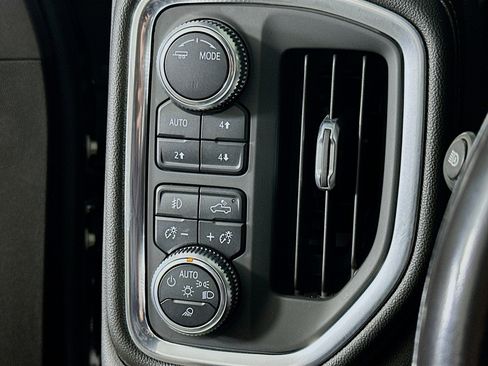 Used 2020 GMC Sierra 1500 AT4 w/ AT4 Premium Package image 17