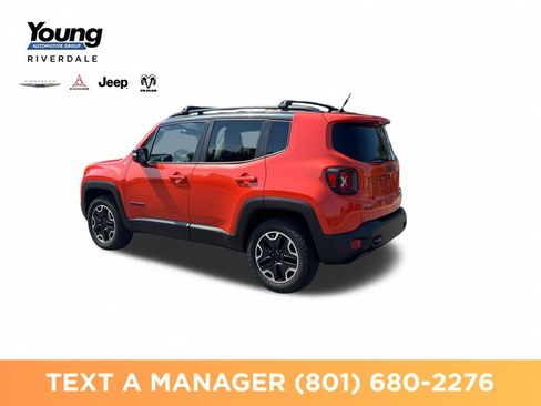 Used 2017 Jeep Renegade Trailhawk w/ Popular Equipment Group AWD/4WD image 3