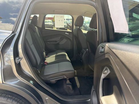Used 2017 Ford Escape SE FWD image 23