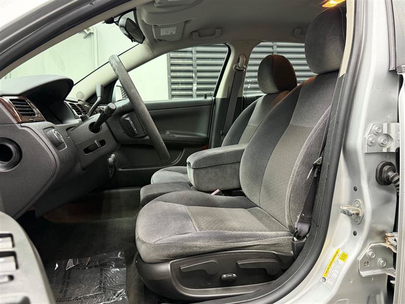 Used 2013 Chevrolet Impala LS FWD image 11
