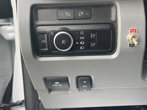 Used 2024 Ford F350 XLT w/ FX4 Off-Road Package image 15