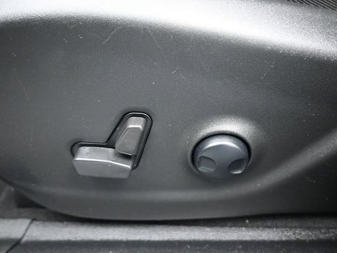 Used 2022 Jeep Cherokee Trailhawk w/ Premium Leather Package image 12