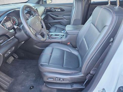 Used 2023 Chevrolet Traverse RS image 12